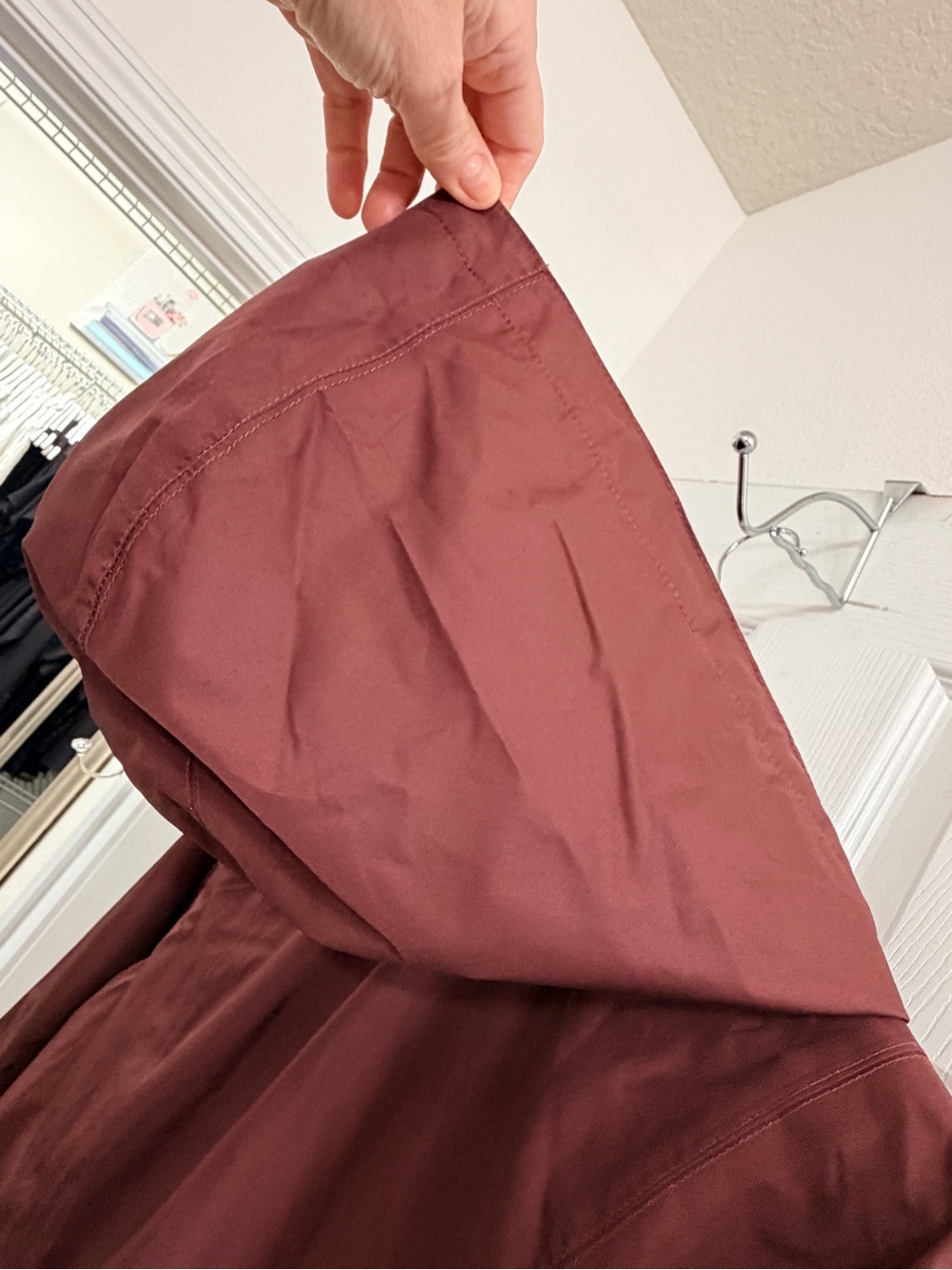 Eddie Bauer Women's Maroon Hooded Trench Coat- GIRL ON THE GO RAINCOAT TRENCH - Picture 7 of 11